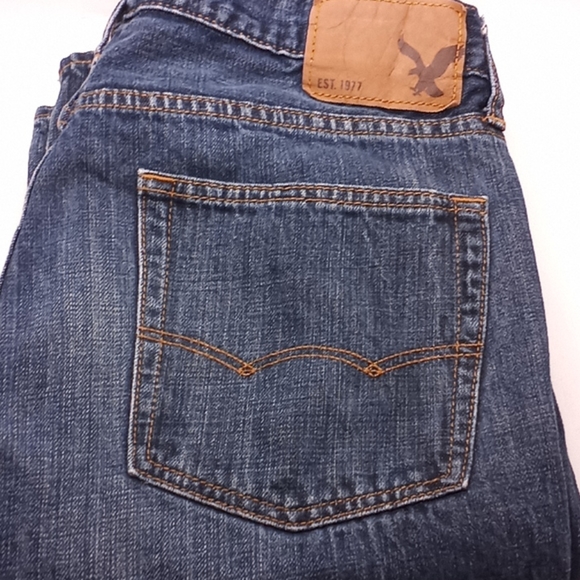 American Eagles Outfitters - Picture 11 of 16